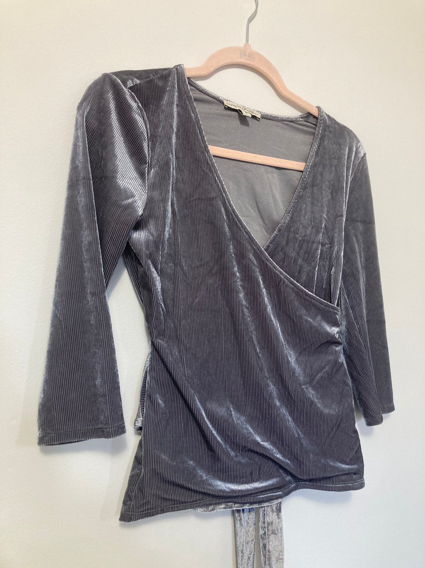 Velvet silvery green top S